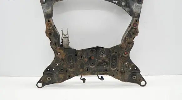 Volvo S90, V90 Engine mount bracket