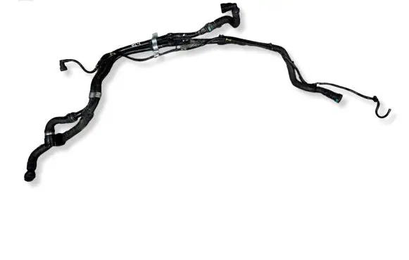 Jaguar F-Pace Electric car engine cooling hoses/pipes M8A2100C72AC