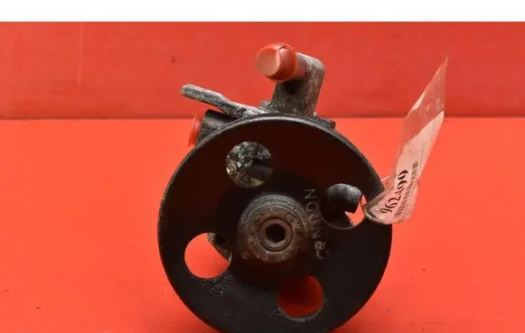 KIA Sportage Power steering pump 571002E200