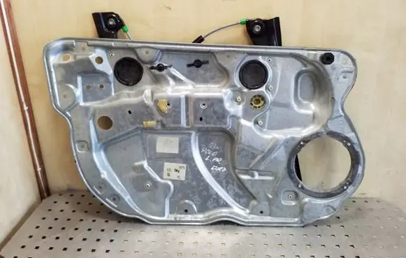 Volkswagen Polo Front window lifting mechanism without motor