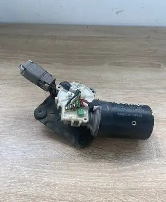 Nissan Terrano Wiper motor 9390332378