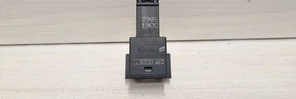 Audi TT Mk1 Brake pedal sensor switch 1J0945511A