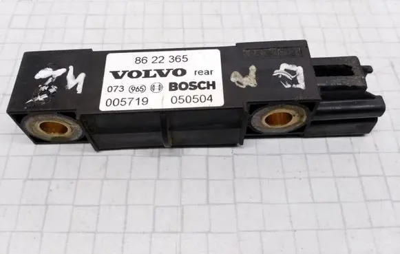 Volvo V70 Airbag deployment crash/impact sensor 8622365 005719 050504