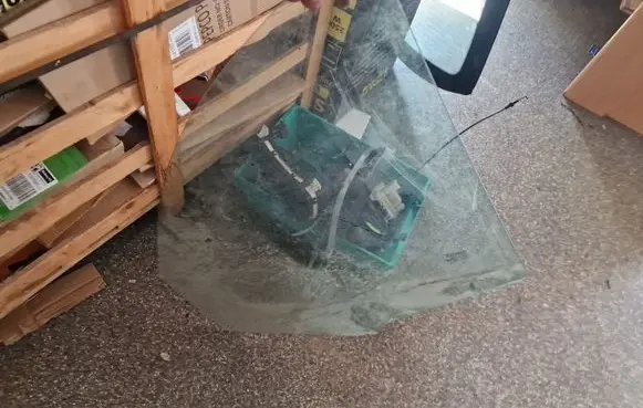 Fiat Panda II Front door window glass four-door