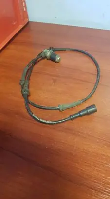 Land Rover Range Rover P38A ABS brake wheel speed sensor 4410327590