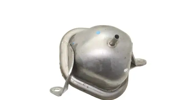 Mazda 6 Vacuum air tank 