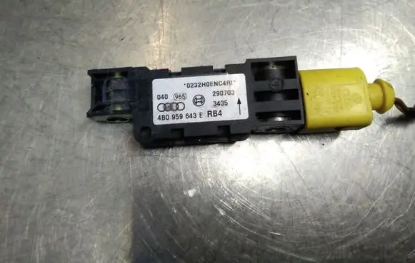 Audi A6 S6 C5 4B Airbag deployment crash/impact sensor 4B0959643E