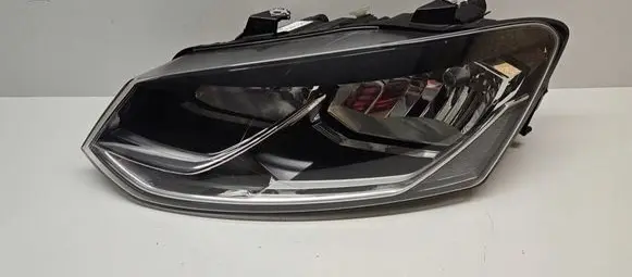 Skoda Fabia Mk3 (NJ) Headlight/headlamp 6C1941005B VW123