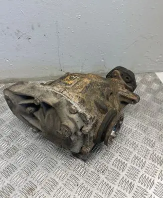 BMW 3 E90 E91 Rear differential 7591022 89101215