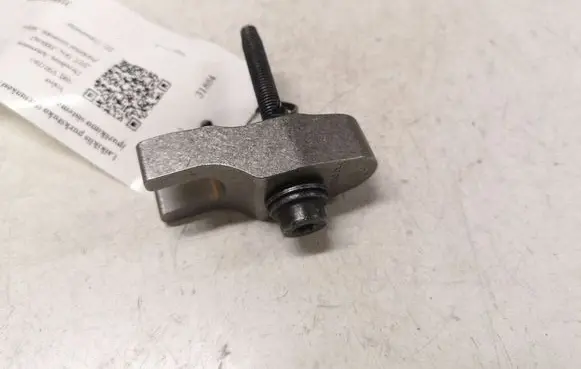Volvo S90, V90 Fuel Injector clamp holder