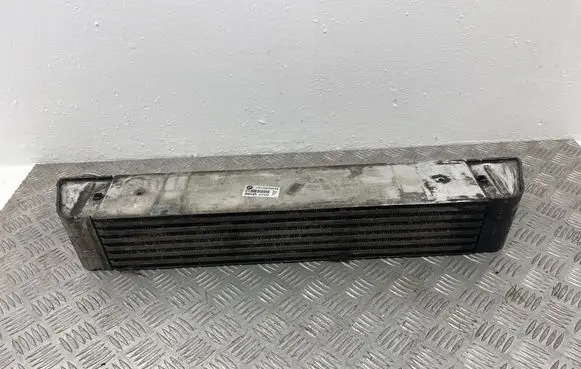 BMW 5 E60 E61 Intercooler radiator 7787446