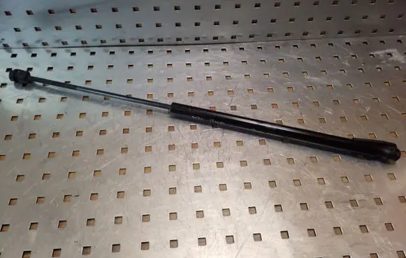 Mitsubishi Colt Tailgate/trunk strut/damper 5802A193