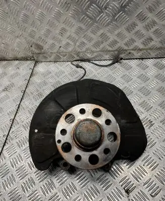 Mercedes-Benz E W212 Front wheel hub