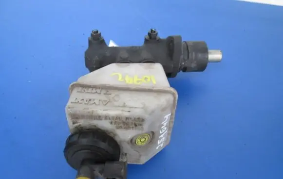 Renault Twingo I Master brake cylinder