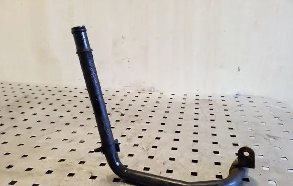 Volkswagen Touareg I Engine coolant pipe/hose