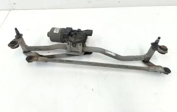 Volkswagen Jetta VI Front wiper linkage and motor 5C7955023B 6004FA0017