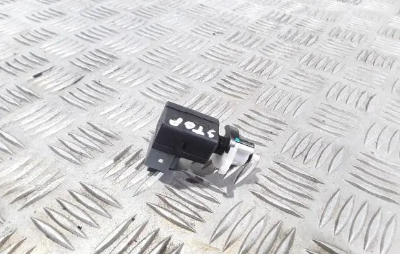 KIA Ceed Brake pedal sensor switch