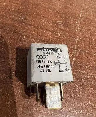 Audi A6 S6 C6 4F Other relay 8D0951253 D2870
