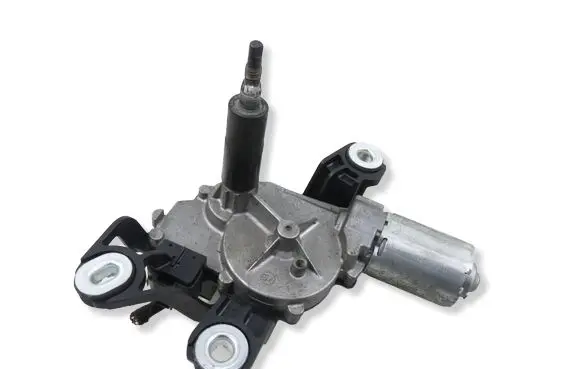 Volkswagen Golf V Rear window wiper motor 0390201800