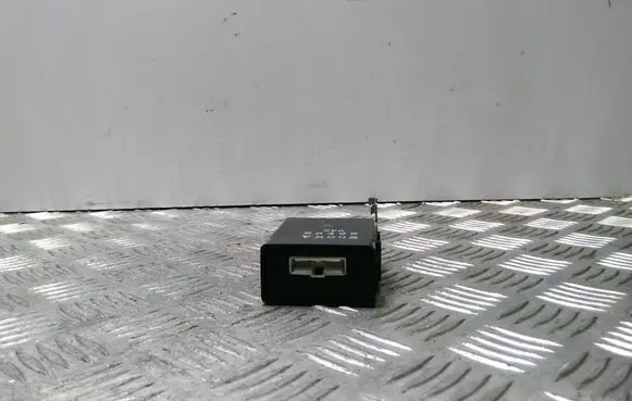 Nissan Patrol 4W60 Other control units/modules 28495VB002