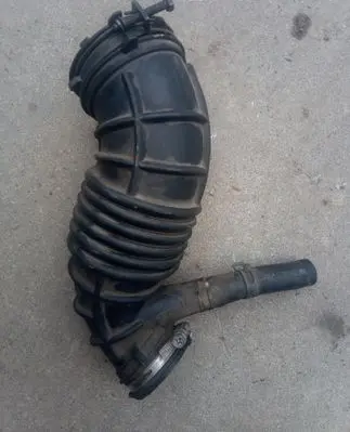Hyundai Santa Fe Turbo air intake inlet pipe/hose