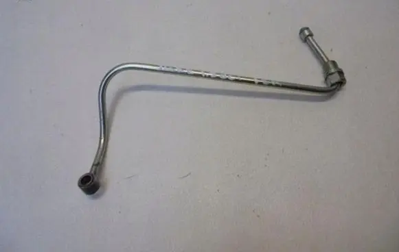 Nissan Juke I F15 Turbo turbocharger oiling pipe/hose