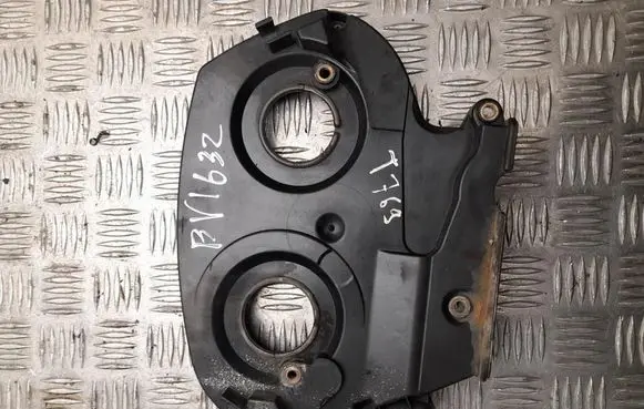 Opel Zafira C Timing belt guard (cover) 55555757
