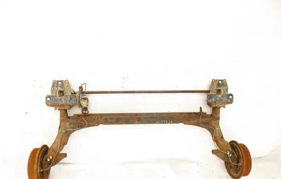 Audi 80 90 S2 B4 Rear axle beam 