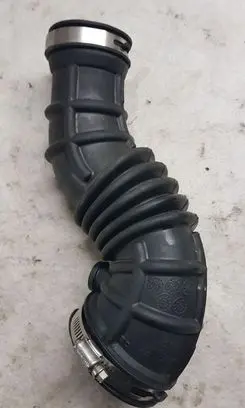 Ford Kuga II Intercooler hose/pipe 