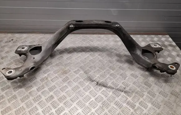 Audi Q7 4L Engine mounting bracket 7P0199207