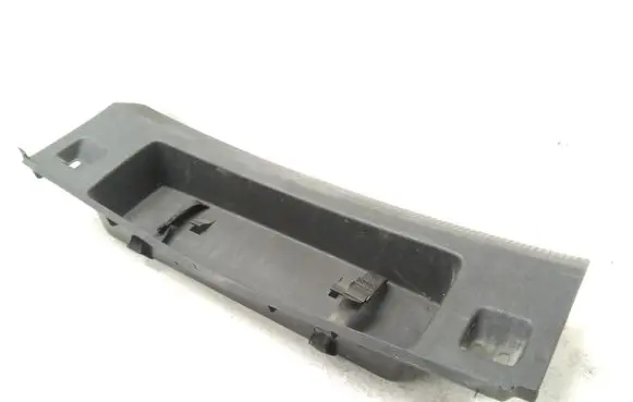 Volkswagen Jetta V Other trunk/boot trim element 1K5863459
