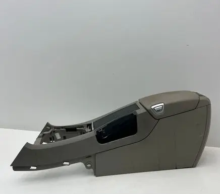 Volvo V70 Center console 30643625 321188