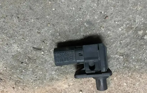 BMW 1 E81 E87 Alarm switch 9119052