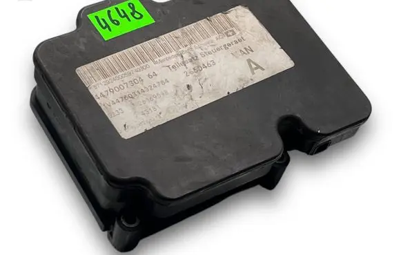 Mercedes-Benz Vito Viano W447 Central body control module A4648 4479007304