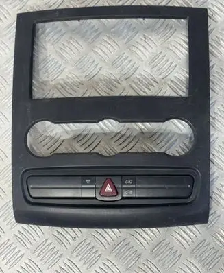 Mercedes-Benz Sprinter W906 Radio/GPS head unit trim A9066800017 A9065450107