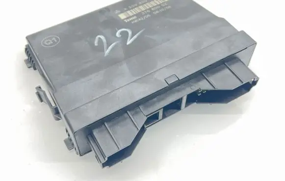 Mercedes-Benz CLK A209 C209 Comfort/convenience module A2098205926
