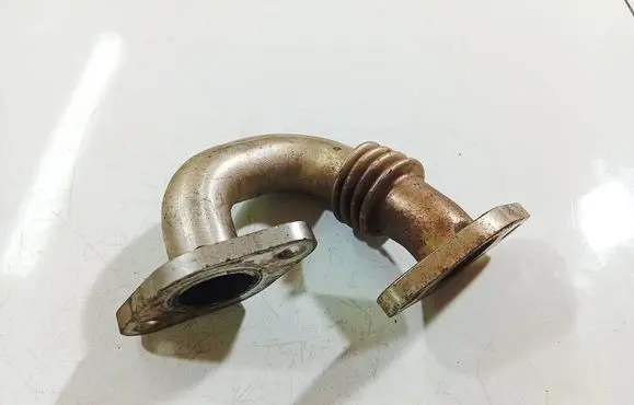 Volkswagen Tiguan EGR valve line/pipe/hose 03G131521AM