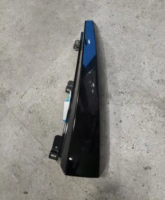 Cadillac Escalade Front door trim (molding) 22826303