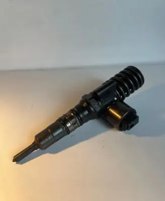 Skoda Octavia Mk2 (1Z) Fuel injector 03G130073G 0414720404