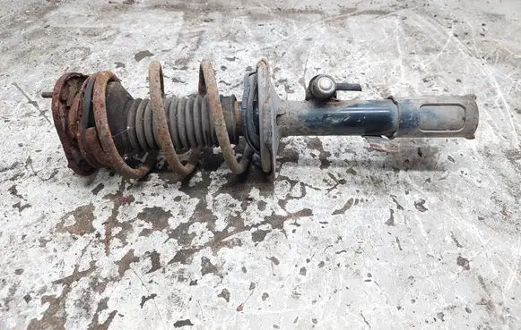 Toyota Corolla Verso E121 Front shock absorber with coil spring 