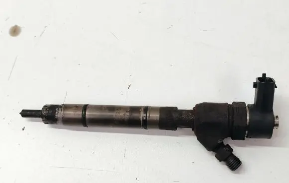 KIA Sportage Fuel injector 338002A800