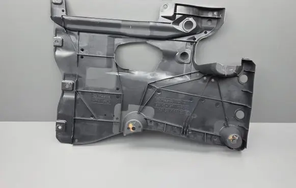 Mazda 3 III Side bottom protection B61K561Z0 B61K561Z1 K6805