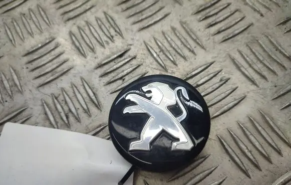 Peugeot 2008 II Original wheel cap 9807999277 9672558477