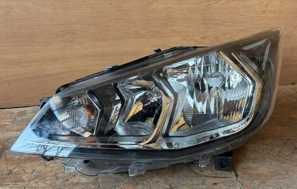 Seat Ibiza V (KJ) Headlight/headlamp 90120770 6F1941015B 6F1941011
