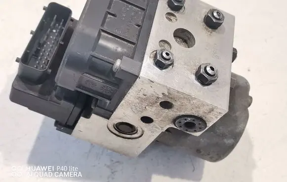 Volkswagen PASSAT B5 ABS Pump 0265215559 0273004281 8E0614111AB