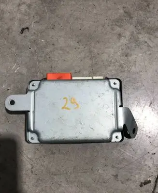 Toyota Auris E180 BSM Control unit 8989228010