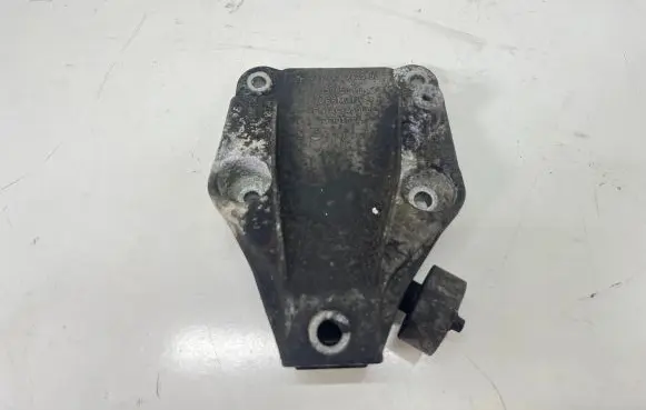 BMW 5 F10 F11 Engine mounting bracket 6777623 GD01524 13992010
