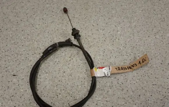 Toyota Yaris Throttle cable 