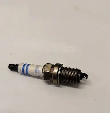 Audi A6 S6 C6 4F Spark plug