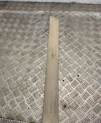 Toyota Land Cruiser (J120) Front sill trim cover